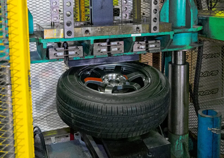 「そのTE37、本当に本物ですか？」粗悪コピーホイール強度テスト再び！