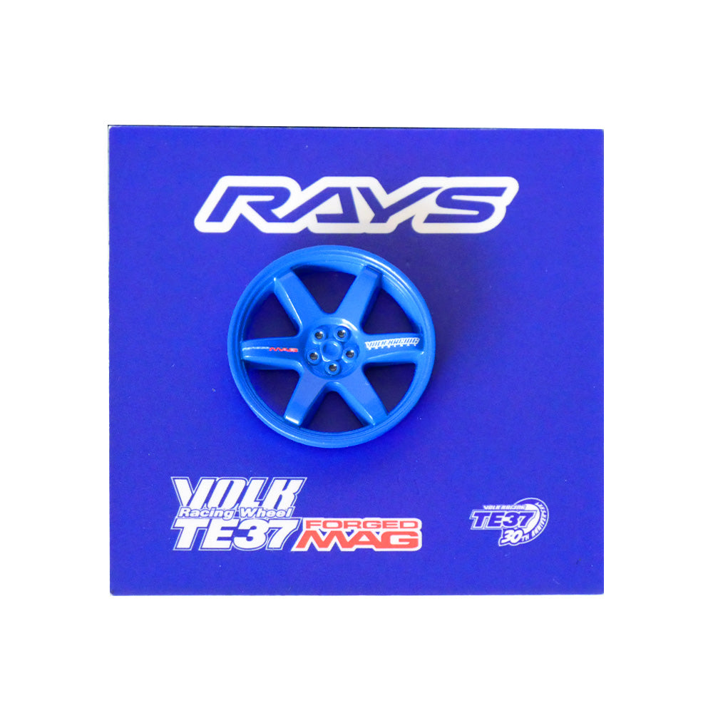 LEEN CUSTOMS VOLK RACING TE37 30TH PIN BADGE – RAYS OFFICIAL STORE