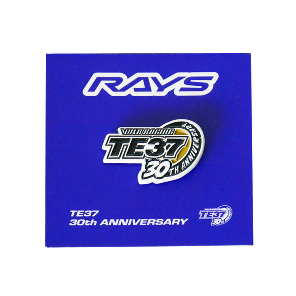 会員限定！TE37 30TH RAYS x LEEN CUSTOMSコラボ ピンバッジ