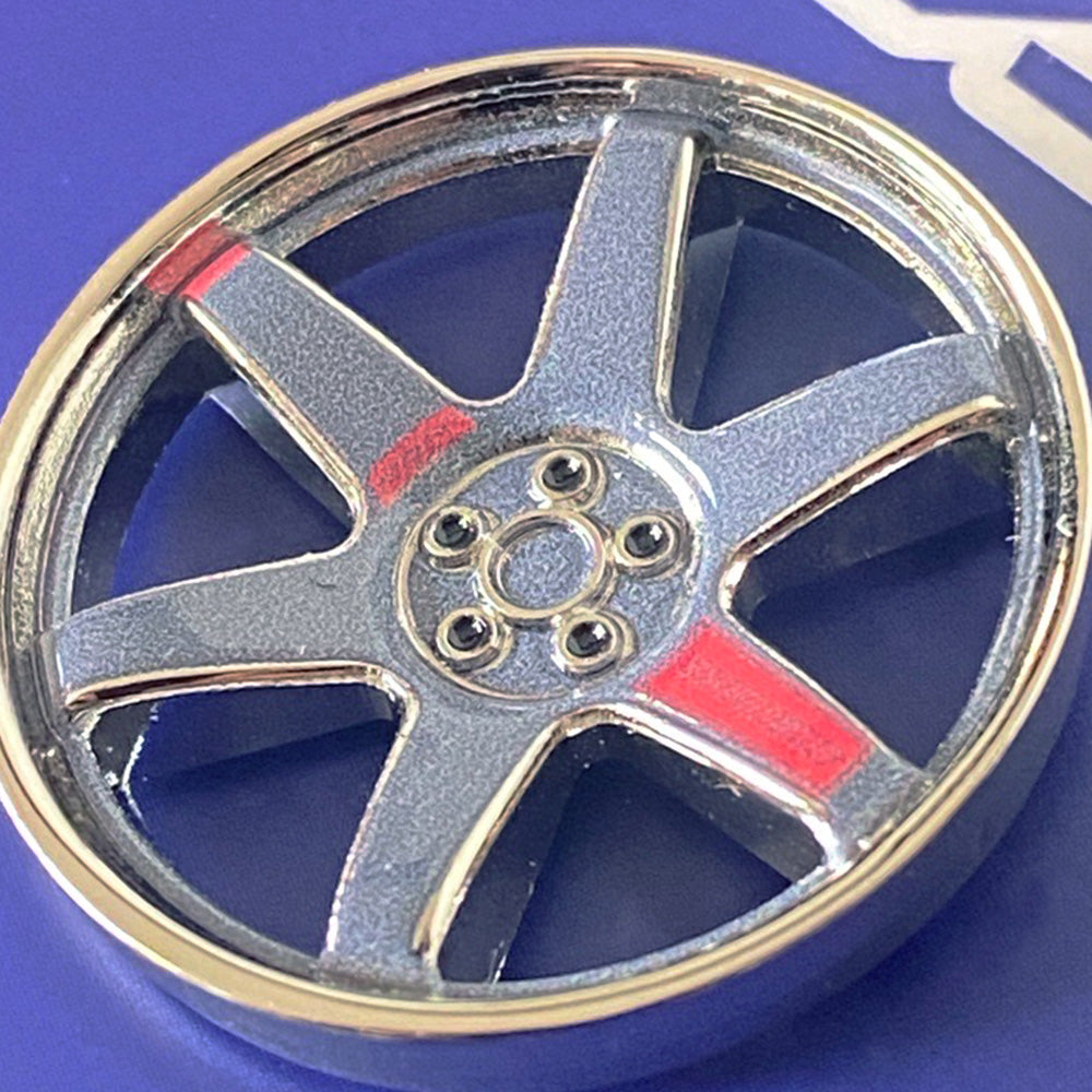 LEEN CUSTOMS VOLK RACING TE37 30TH PIN BADGE – RAYS OFFICIAL STORE